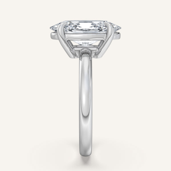 Moval Low Profile Engagement Ring | Platinum