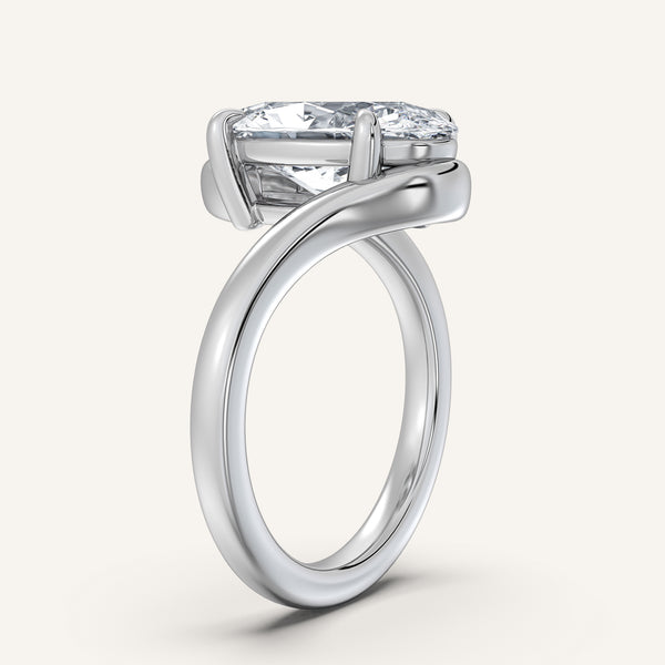 Moval Bypass Engagement Ring | 14k White Gold