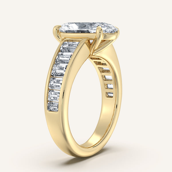 Moval Art Deco Engagement Ring | 18k Yellow Gold
