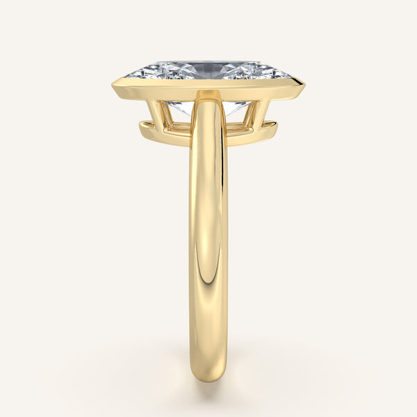 Moval Low Profile Bezel Ring | 18k Yellow Gold