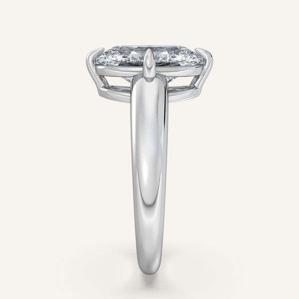 Oval Rounded Tapered Band Engagement Ring | Platinum