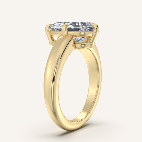Pear Shape Rounded Tapered Band Engagement Ring | 14k Yellow Gold