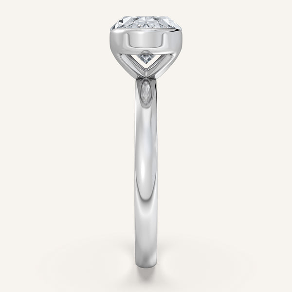 Moval East West Half Bezel Ring | 18k White Gold