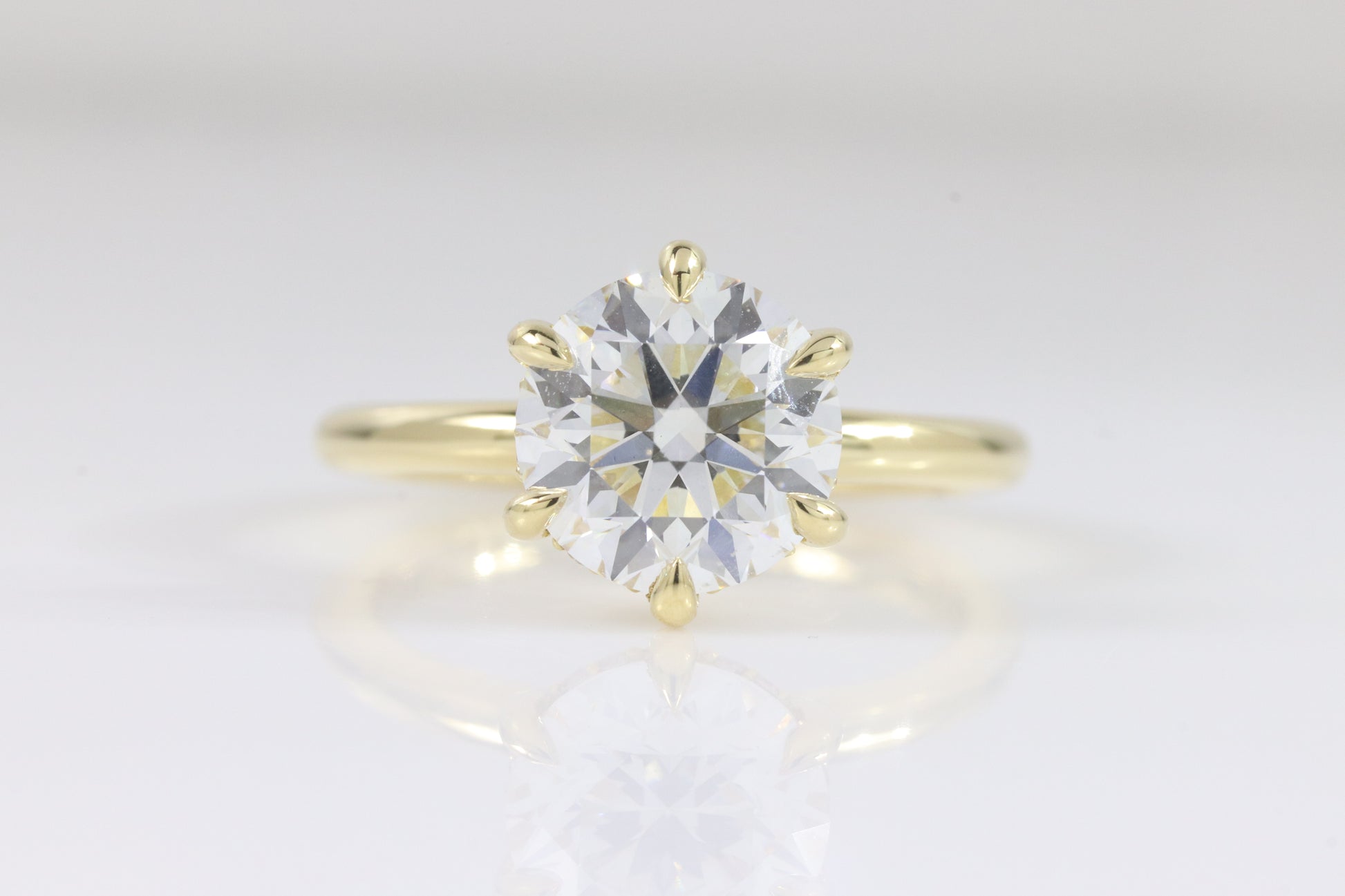 Hidden Halo | 2.54ct G-VS1 Round | 18k Yellow Gold