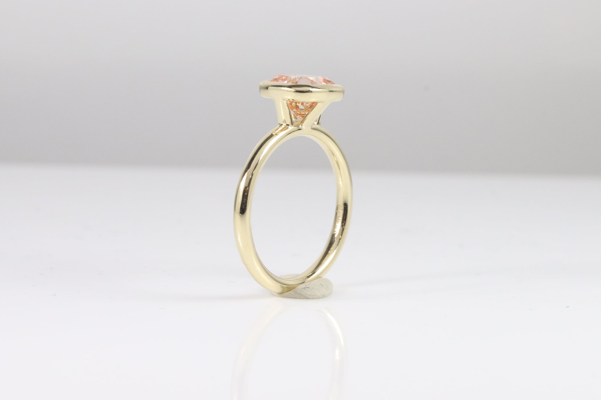 Continu Bezel Set | 2.03ct Orange-VVS2 Square Cushion | 14k Yellow Gold