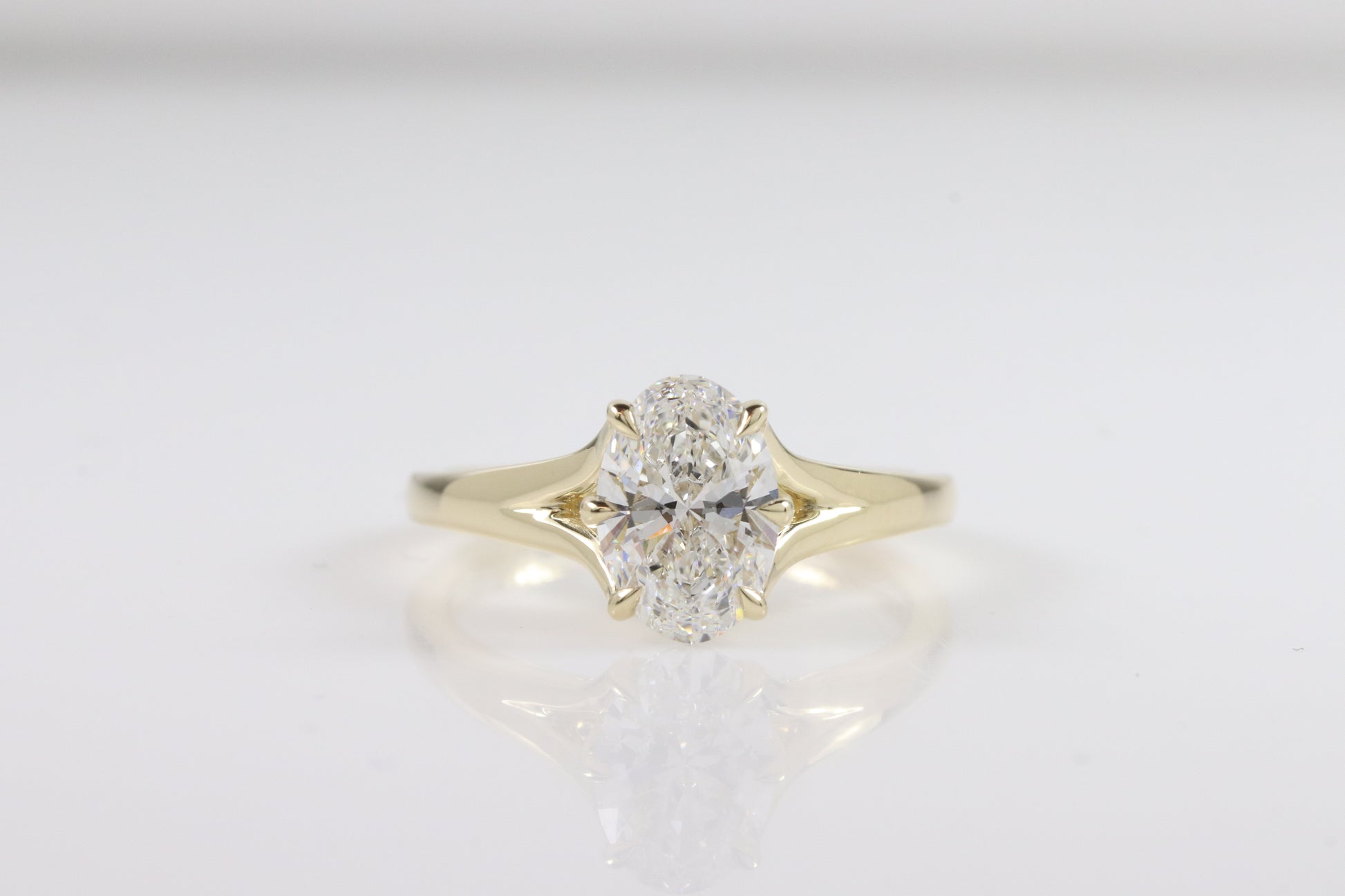 Noah Price Difference Split Cathedral Tulip | 1.50ct D-VVS2 Oval | 14k Yellow Gold