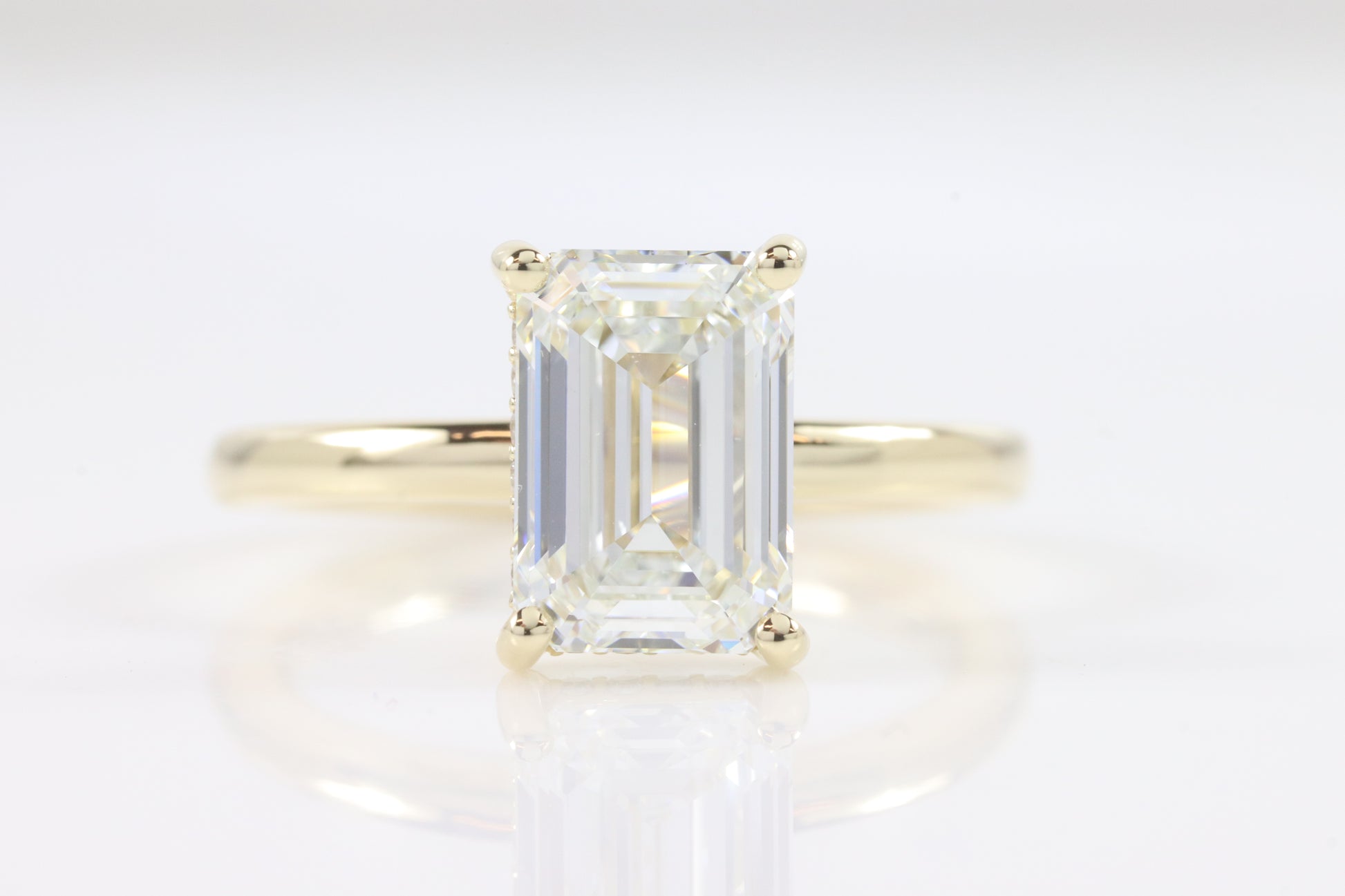 Belle Hidden Halo | 2.85ct F-VVS1 Emerald | 14k Yellow Gold
