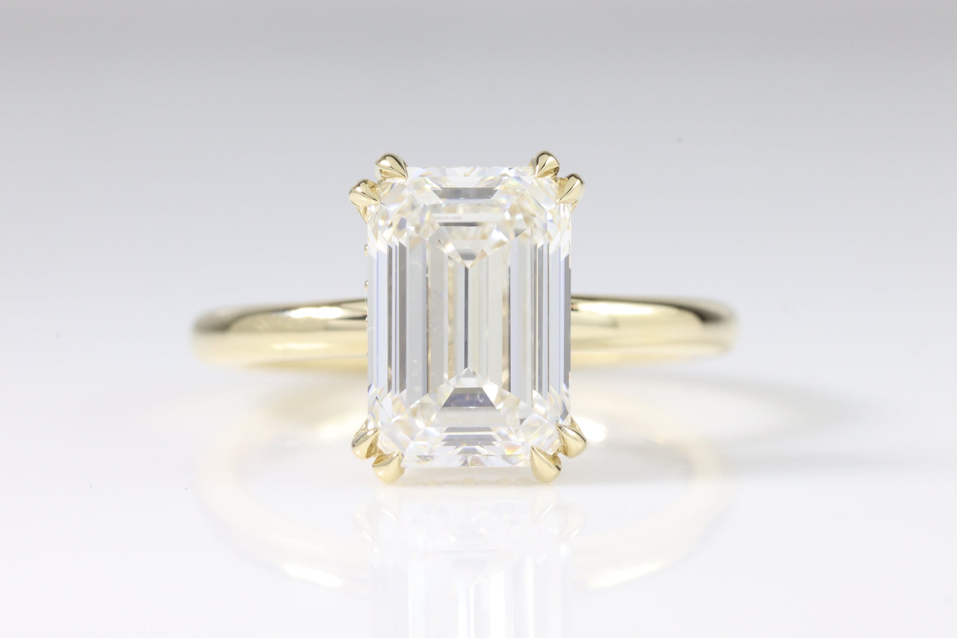 Double Claw Hidden Halo | 3.08ct D-VVS2 Emerald | 14k Yellow Gold