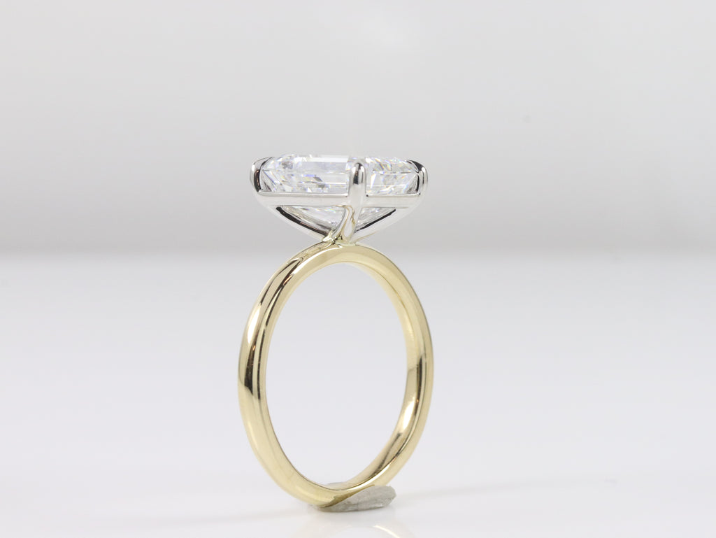 Amé Solitaire | 4.08ct D-VVS2 Emerald | 14k Two-Tone