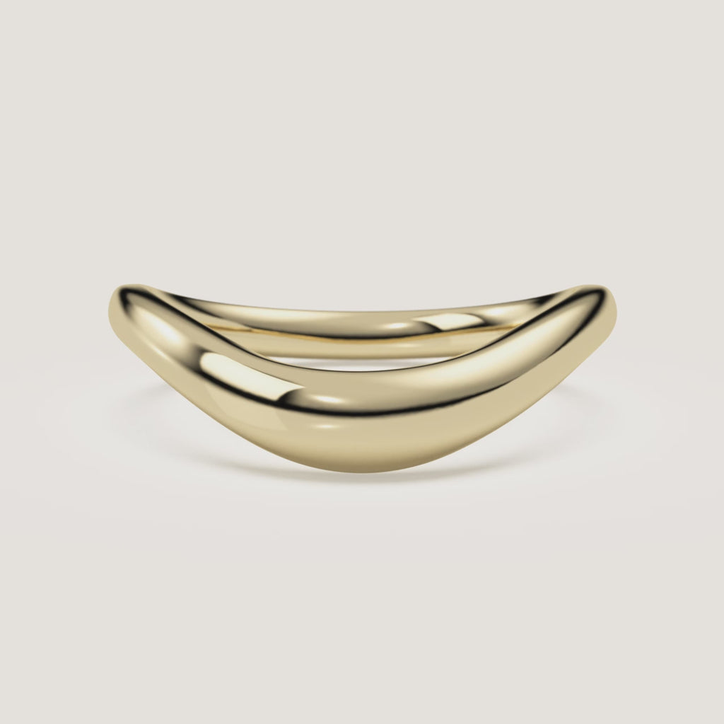 Curved Gold Wedding Band in 14k Yellow Gold (360° video)
